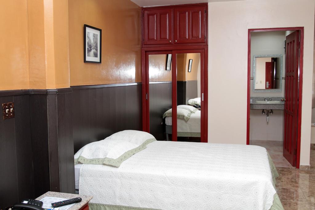 Alcala Hotel 3*